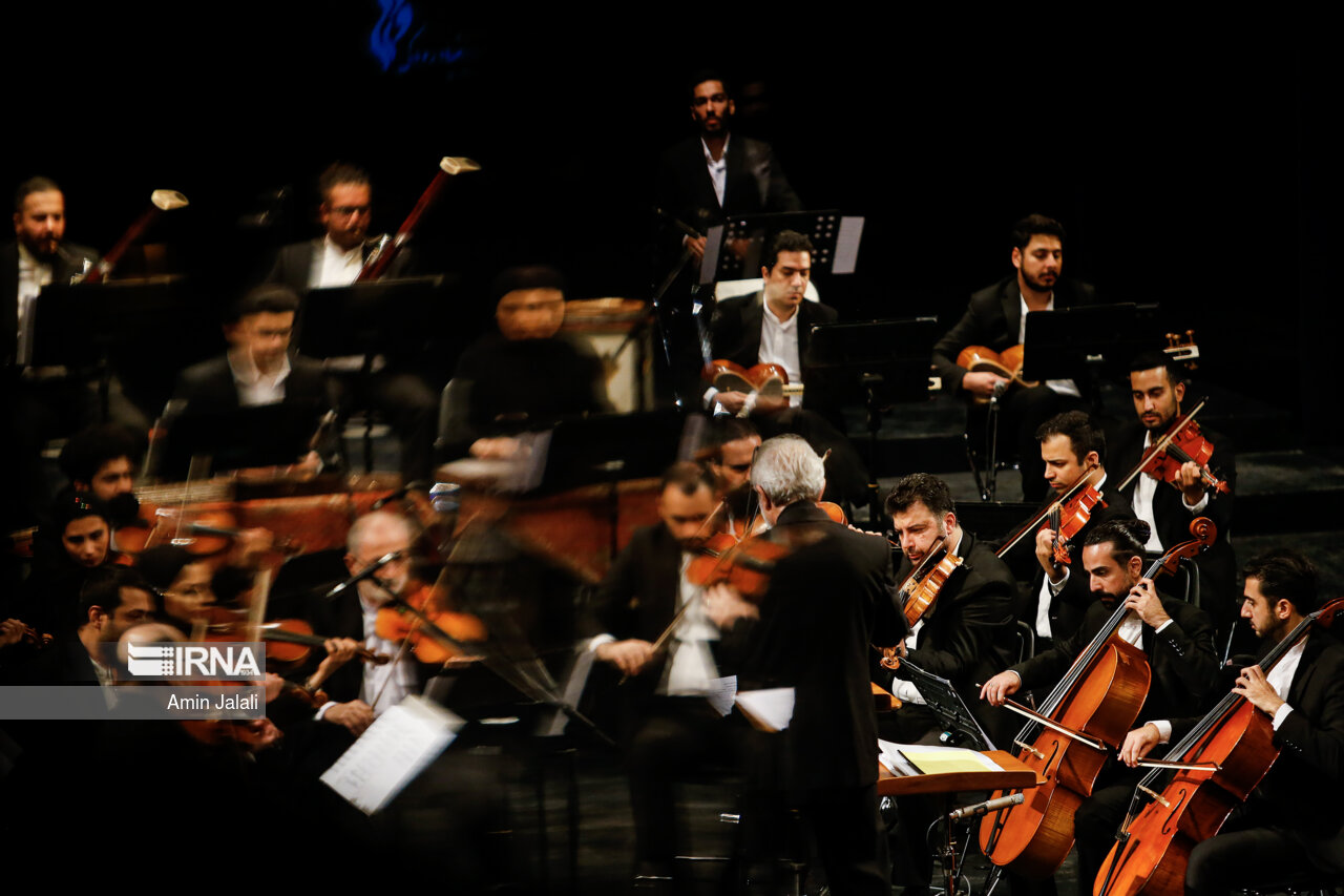 ارکستر موسیقی ملی ایران «بانوی آب» را روایت می‌کند