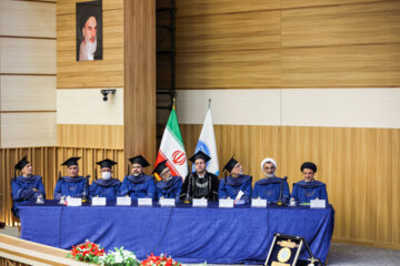 Téhéran (IRNA)-La cérémonie de remise du doctorat honorifique de l'Université de Téhéran au Cheikh nigérian « Ibrahim Zakzaky » s'est tenue samedi soir (14 octobre 2023) en présence d'un groupe de ses membres de famille, des personnalités scientifiques, culturelles et politiques dans la salle Allameh Amini de l'Université de Téhéran. (Photo : Ahmad Moini Jam). 