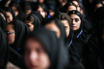 استقبال از چهار هزار نودانشجوی سال ۱۴۰۲ دانشگاه تهران 