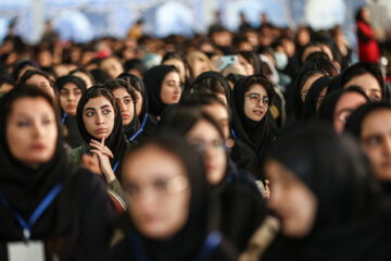 استقبال از چهار هزار دانشجوی ورودی‌ سال ۱۴۰۲ دانشگاه تهران 