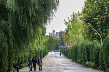 وقوع رگبار، رعد و برق در تهران/ دمای استان از چهارشنبه کاهشی می‌شود