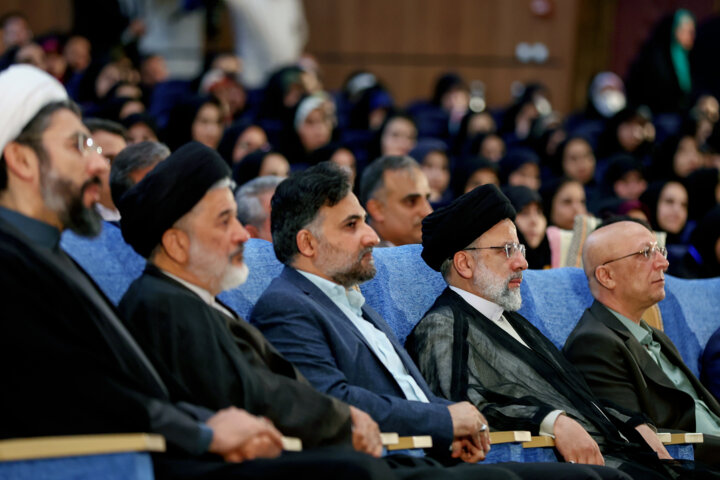 از عزم جدی برای تحقق منویات رهبری تا نفوذ فناوری به بخشهای اجرایی و محرومیتزدایی 2 عزم جدی برای تحقق منویات رهبری تا نفوذ فناوری به بخشهای اجرایی و محرومیتزدایی