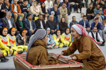 شانزدهمین دوره جشنواره تئاتر خیابانی مریوان