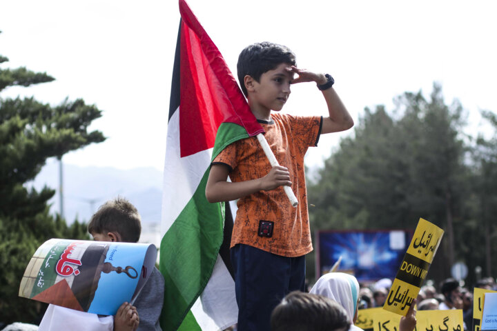 فریاد انزجار از میدان انقلاب تا نوار غزه