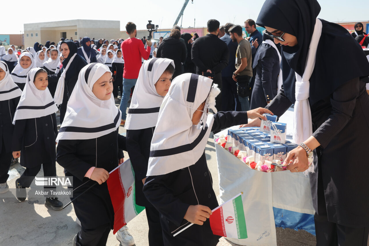 جامعه هدف طرح شیر رایگان مدارس در آذربایجان‌غربی ۳۶۱ هزار دانش‌آموز است