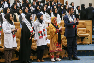 همایش تجلیل از دستاوردها و تکریم فعالان نظام بهداشت کشور