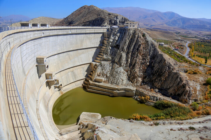 سالهاست از خط جهانی مصرف آب عبور کردهایم/قانون ۴۰ ساله به کار ما نمیآید