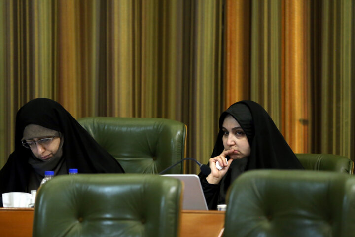 حاشیه پررنگتر از متن جلسه امروز شورای شهر تهران