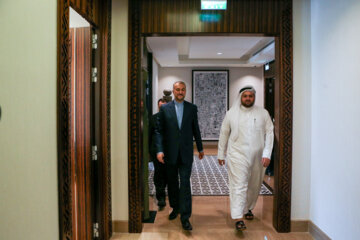   دیدار «حسین امیر عبداللهیان» وزیر امور خارجه با «شیخ محمد بن عبدالرحمن آل ثانی» نخست‌وزیر و وزیر امور خارجه قطر