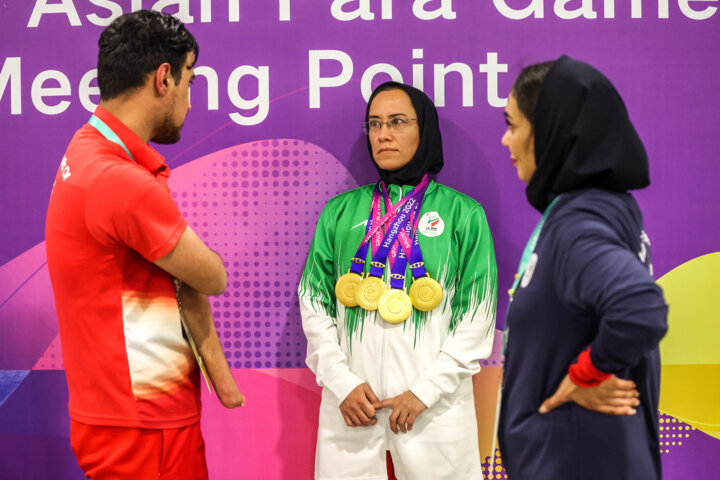 پوکر طلایی صفایی؛ بانوی روشندل ایرانی بالاتر از ۱۸ کشور