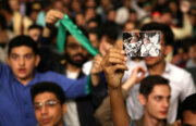 امام جمعه شیراز : تنفر از استکبار چنانکه باید برای نسل امروز تبیین نشده است+ فیلم