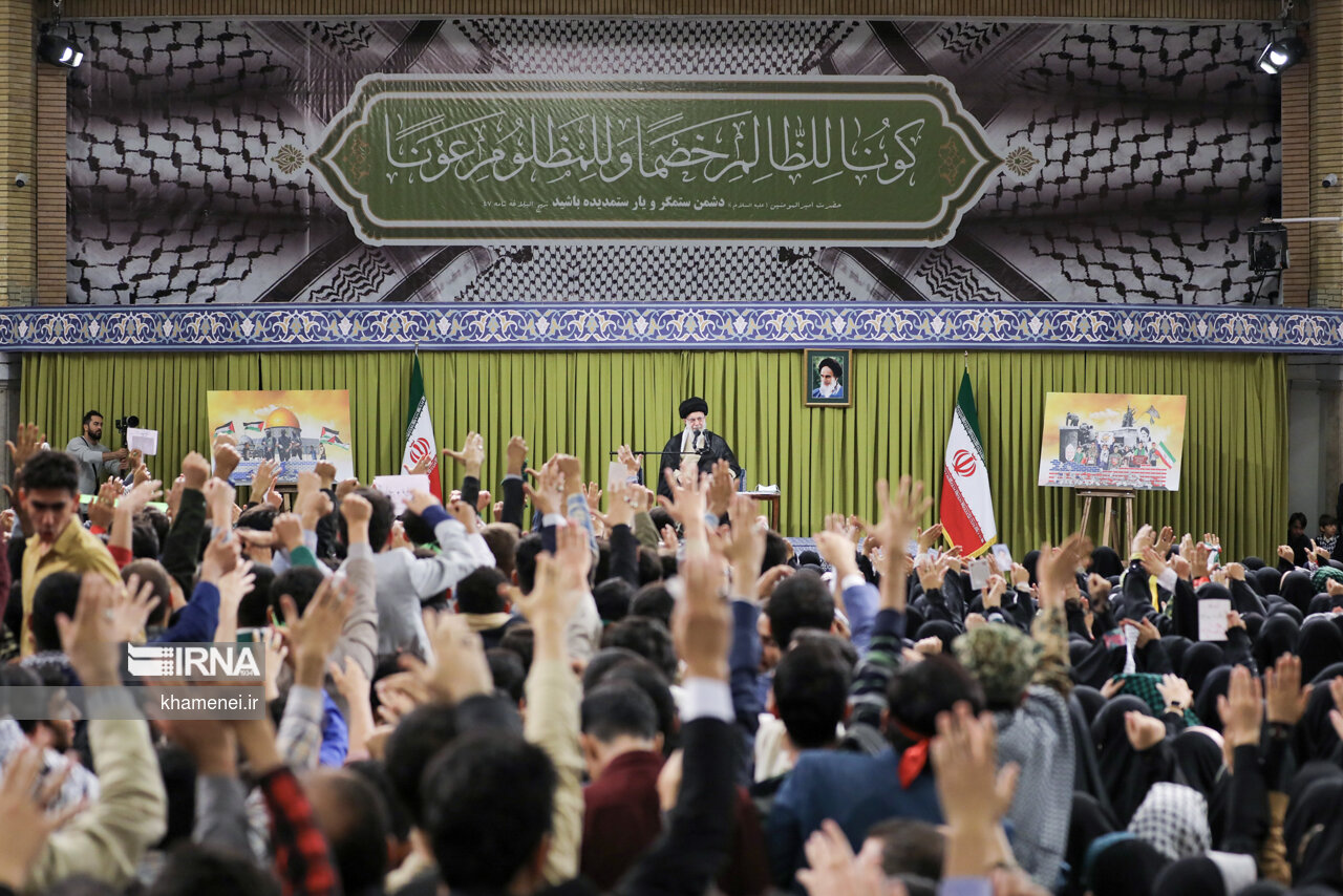 دیدار دانشآموزان و دانشجویان با رهبر انقلاب