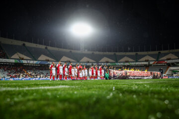 لیگ برتر فوتبال- پرسپولیس و نفت آبادان