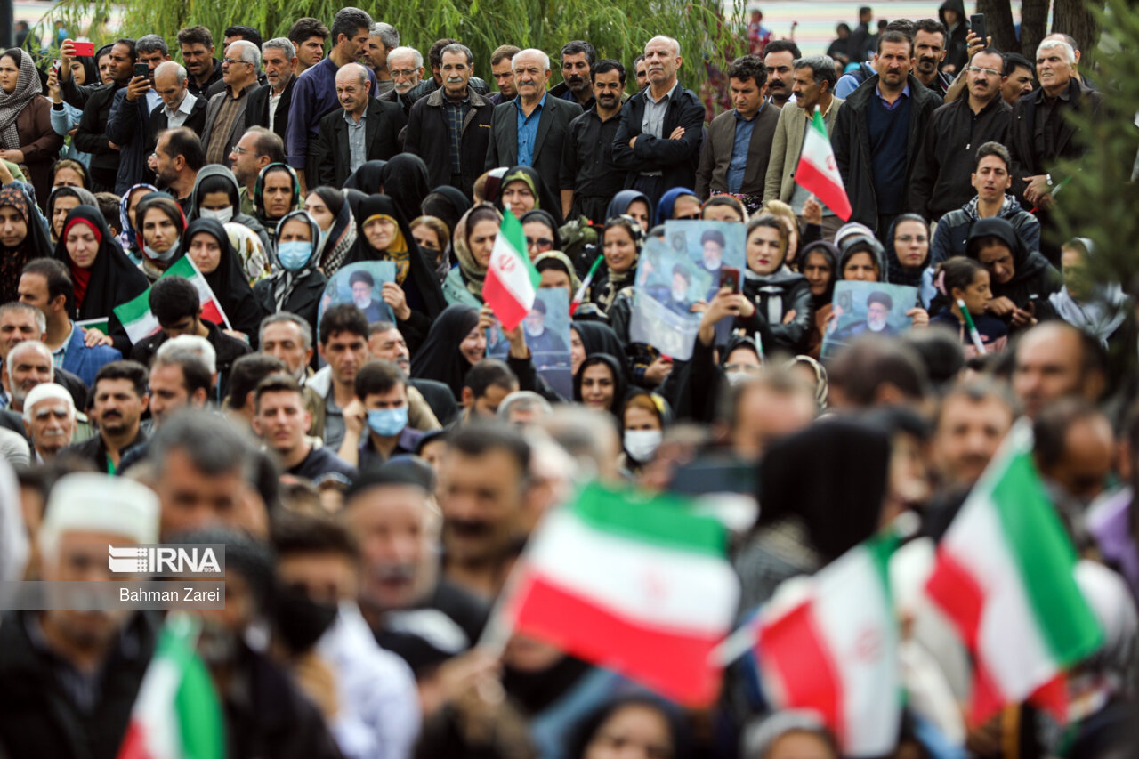 دیدار رئیس جمهور با مردم سنندج