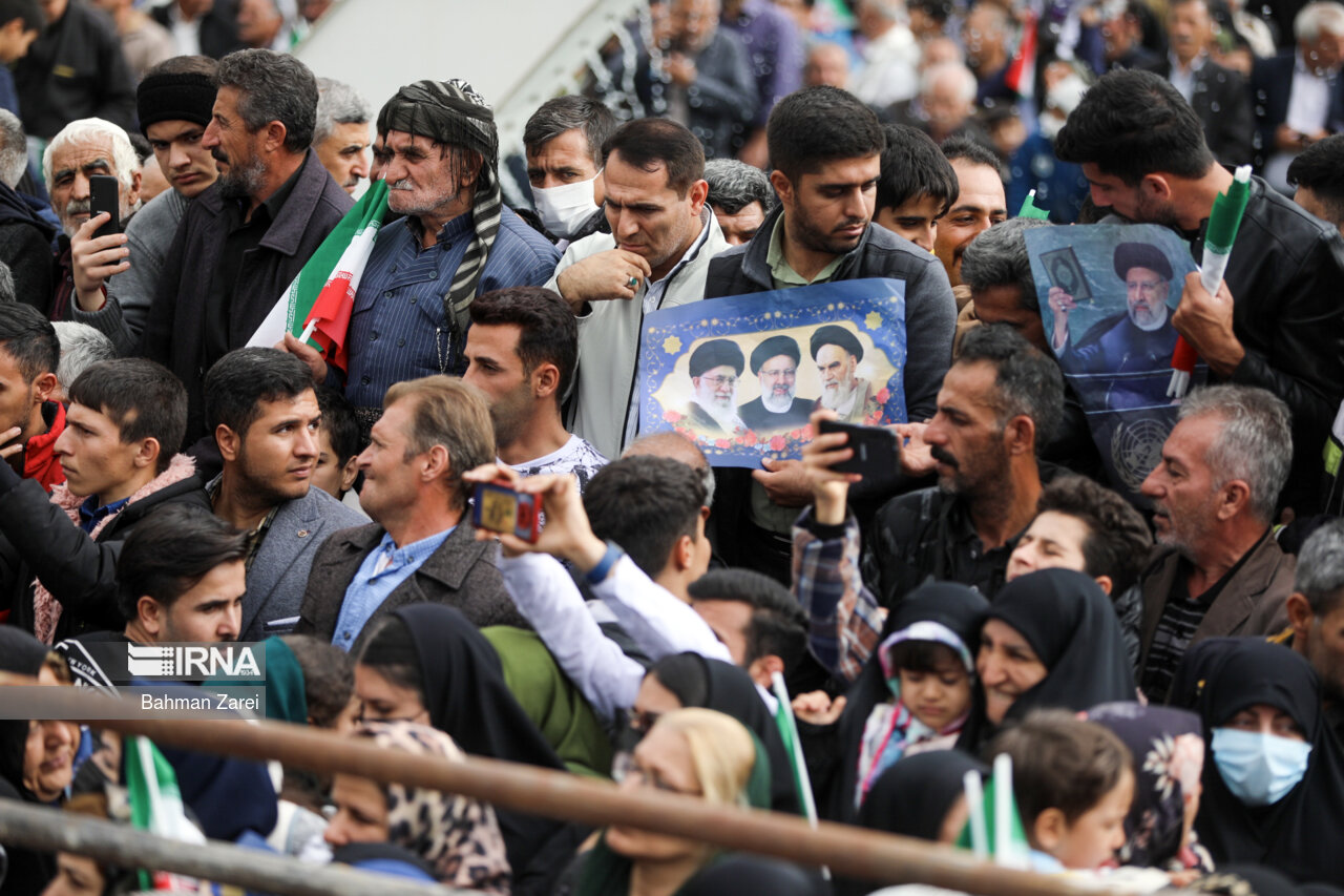 دیدار رئیس جمهور با مردم سنندج