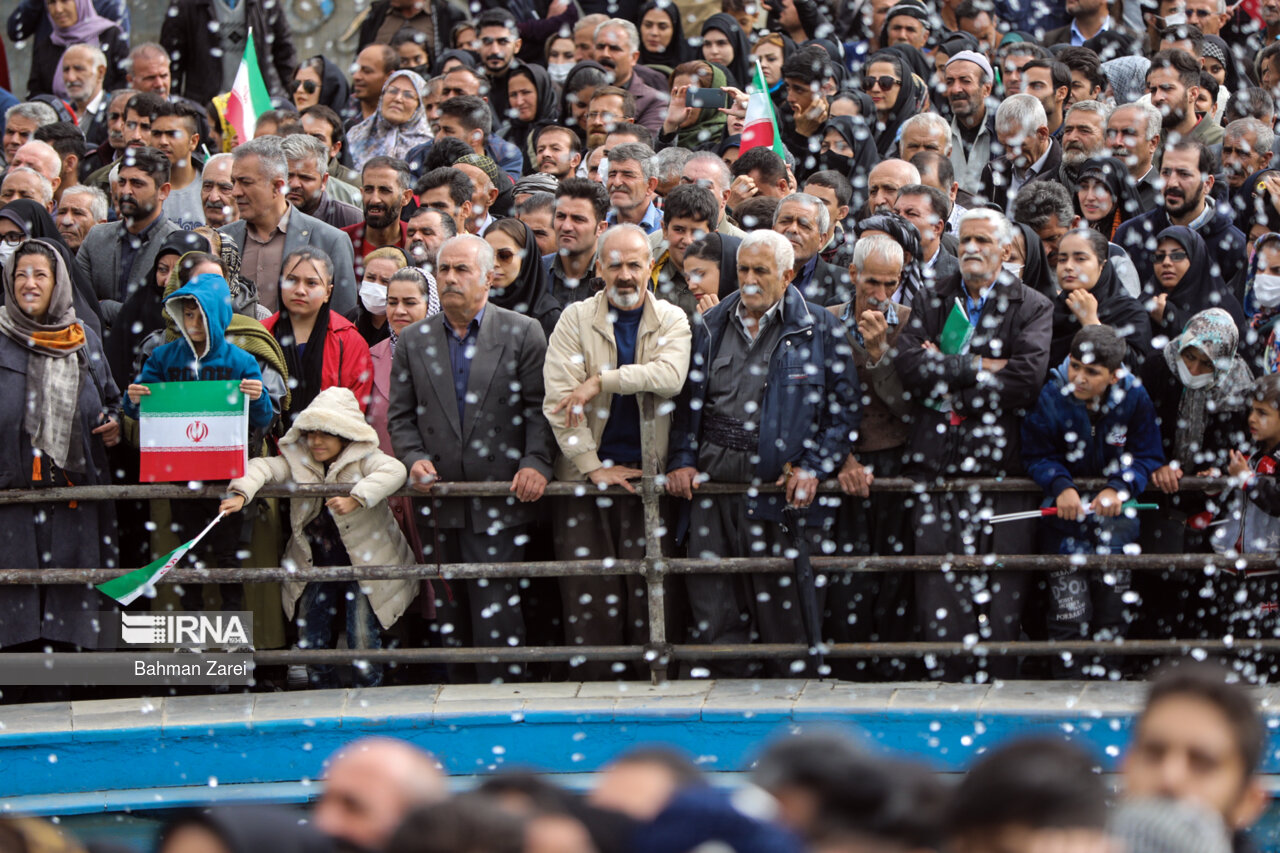 دیدار رئیس جمهور با مردم سنندج