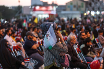 پخش سخنرانی دبیر کل حزب الله در میدان امام حسین (ع)
