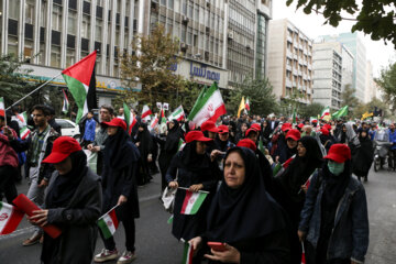 Marchas del 13 de Aban en Teherán
