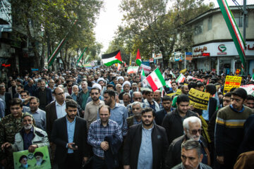 راهپیمایی سیزده آبان در گرگان