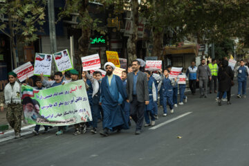 راهپیمایی سیزده آبان در گرگان