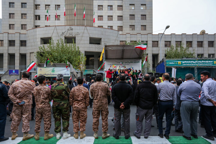 راهپیمایی سیزده آبان در تهران