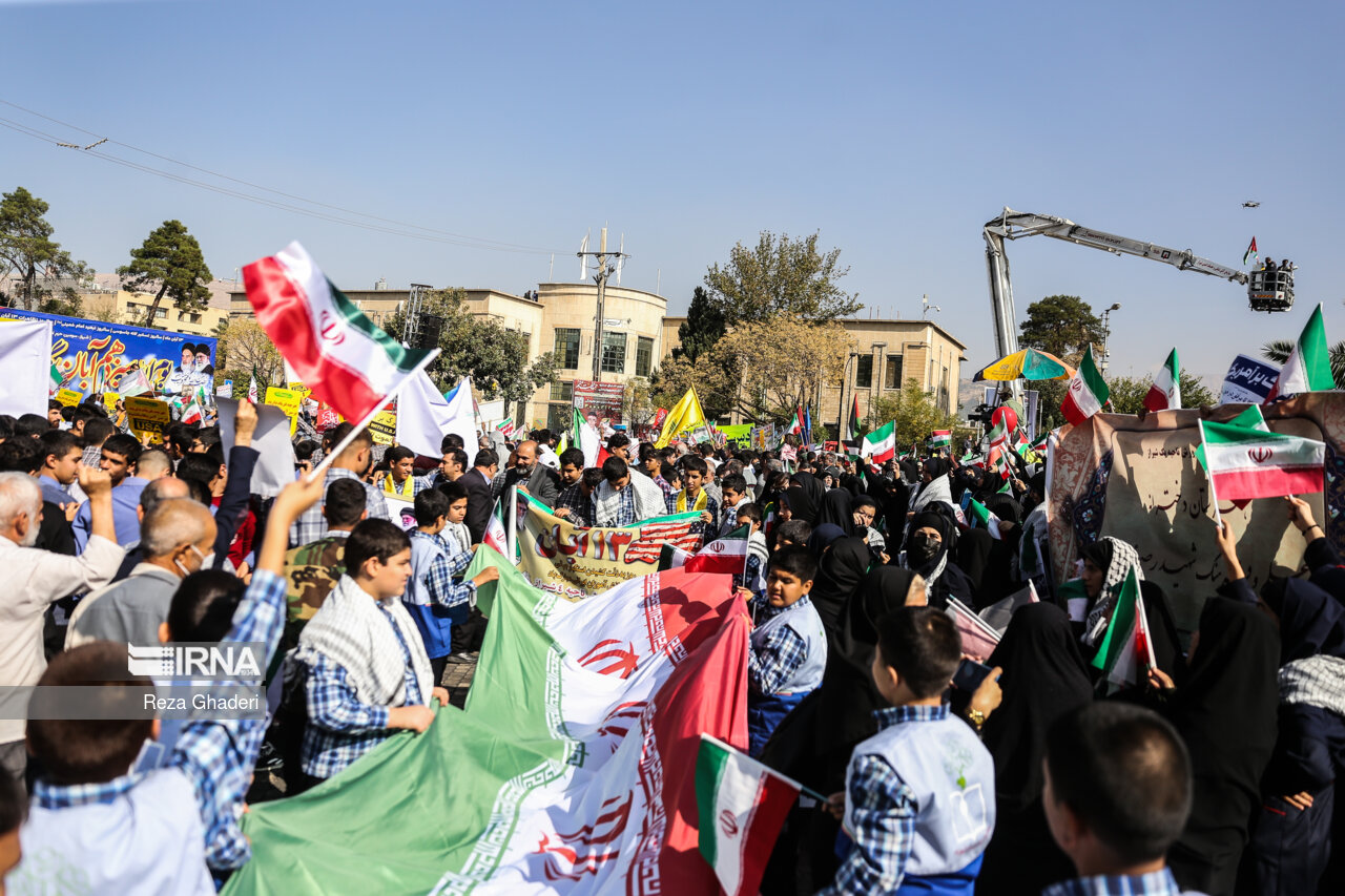 استکبار ستیزی ملت ایران تبدیل به یک فرهنگ جهانی شده است