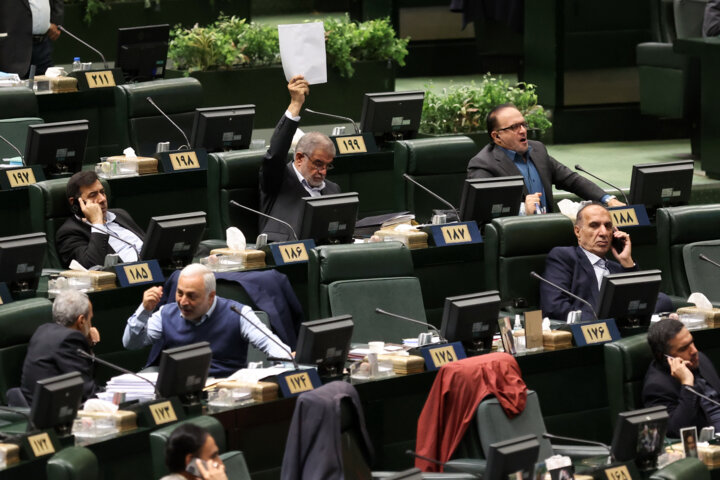 رفع چالشهای موجود در گرو دانشبنیان شدن نظام حکمرانی کشور است