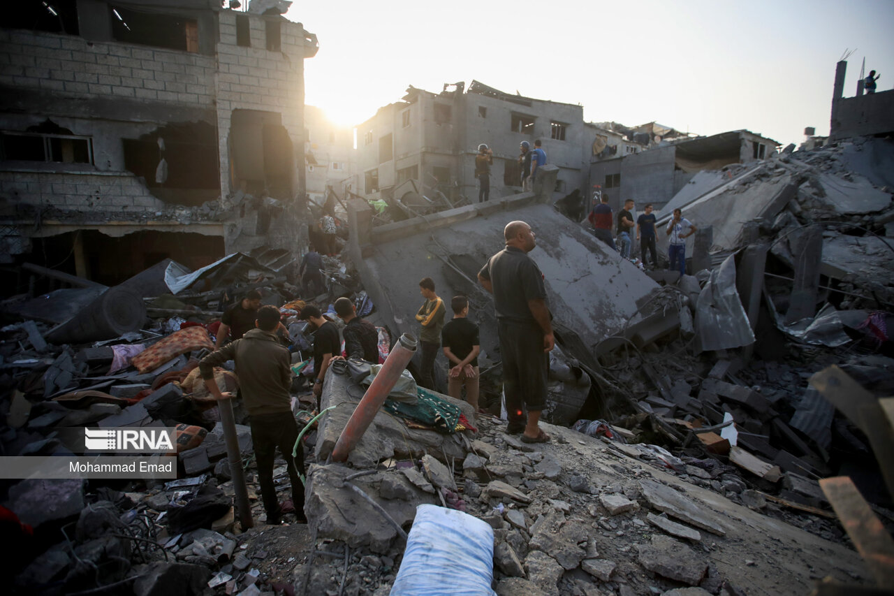 ادامه حملات وحشیانه رژیم صهیونیستی به مرکز غزه از هوا، زمین و دریا