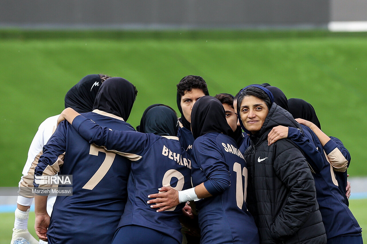 سرمربی خاتون بم: نشان دادیم فوتبال بانوان ایران ظرفیت بالایی دارد