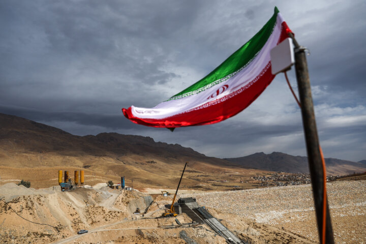 چه طرحهایی در سفر رییسجمهور به چهارمحال و بختیاری بهرهبرداری شد؟