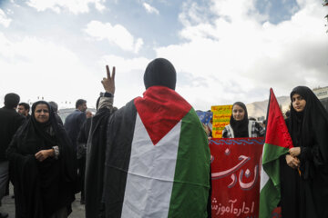 راهپیمایی ضدصهیونیستی در سنندج