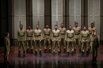 کنسرت نمایش کلنل