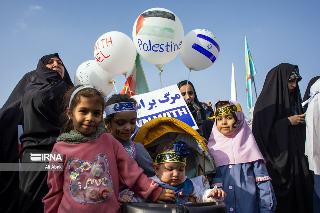 تجمع مردم در حمایت از کودکان غزه- سمنان
