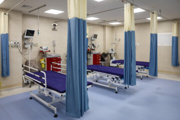 وزیر بهداشت: دولت‌ سیزدهم ۱۶ هزار تخت به حوزه سلامت اضافه کرده است