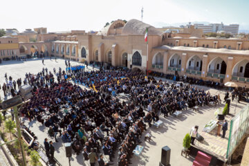 مراسم تشییع و بدرقه محمدعلی اسلامی ندوشن در یزد