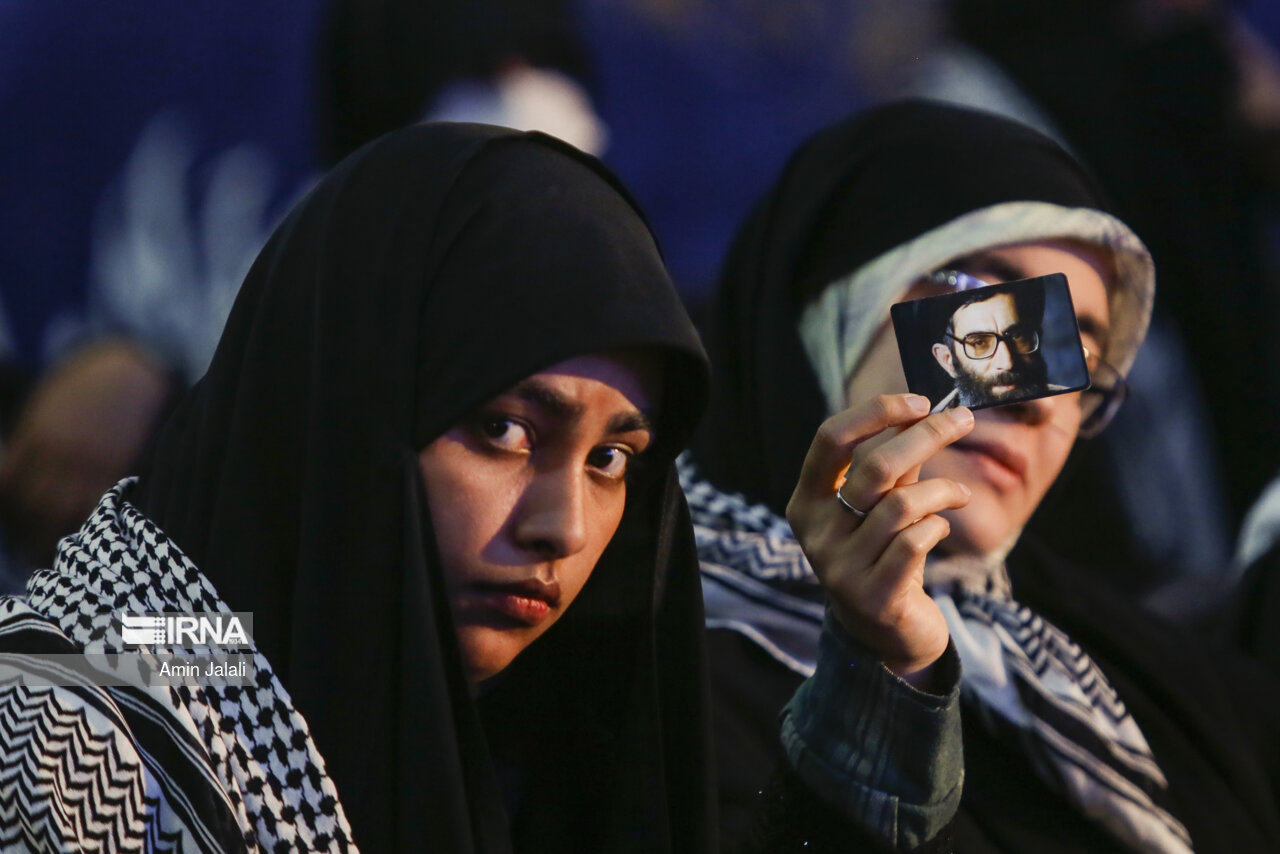 گردهمایی سراسری مسئولان بسیج دانشجویی و طلاب بسیجی در حرم امام خمینی (ره)