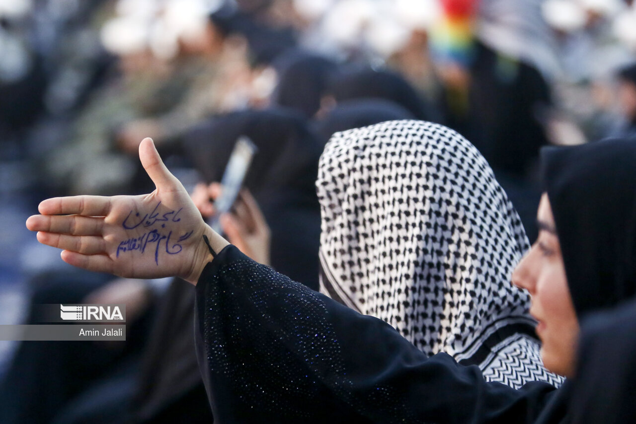 گردهمایی سراسری مسئولان بسیج دانشجویی و طلاب بسیجی در حرم مطهر امام خمینی (ره)شگردهمایی سراسری مسئولان بسیج دانشجویی و طلاب بسیجی در حرم امام خمینی (ره)