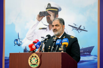دریادار ایرانی: قدرت‌های جهان، نیروی دریایی ارتش ایران را یک ابرقدرت می‌دانند