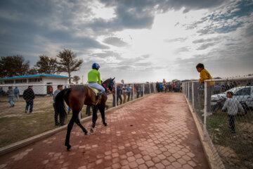 بزرگترین مجموعه اسبدوانی ایران در گنبد کاووس