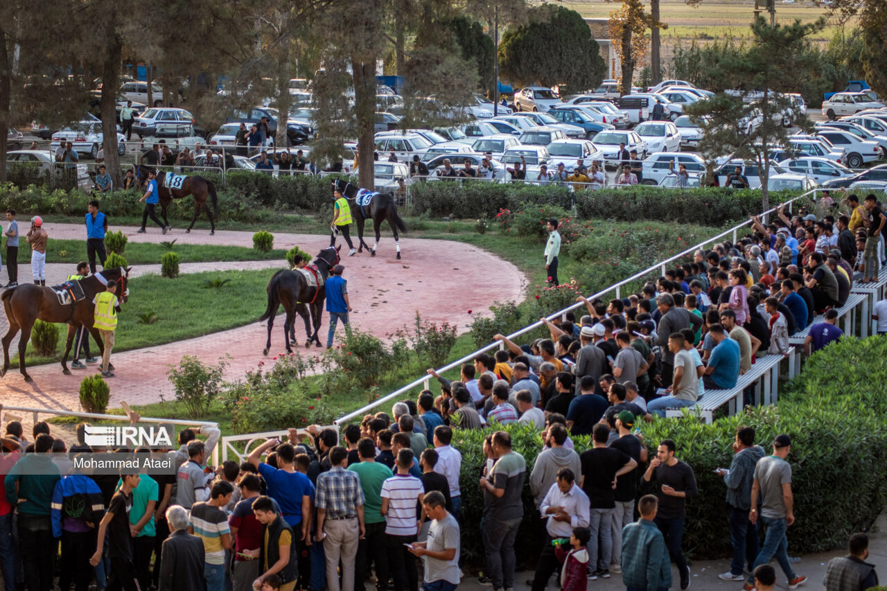 بزرگترین مجموعه اسبدوانی ایران در گنبد کاووس