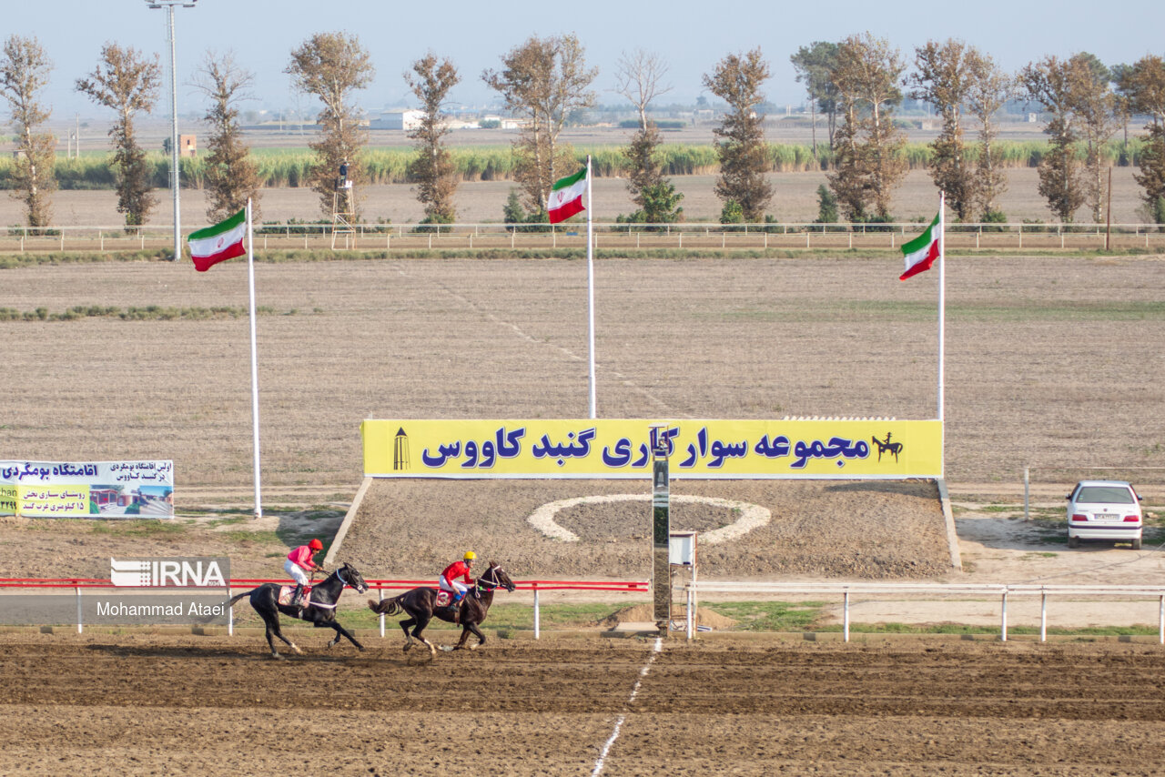 بزرگترین مجموعه اسبدوانی ایران در گنبد کاووس