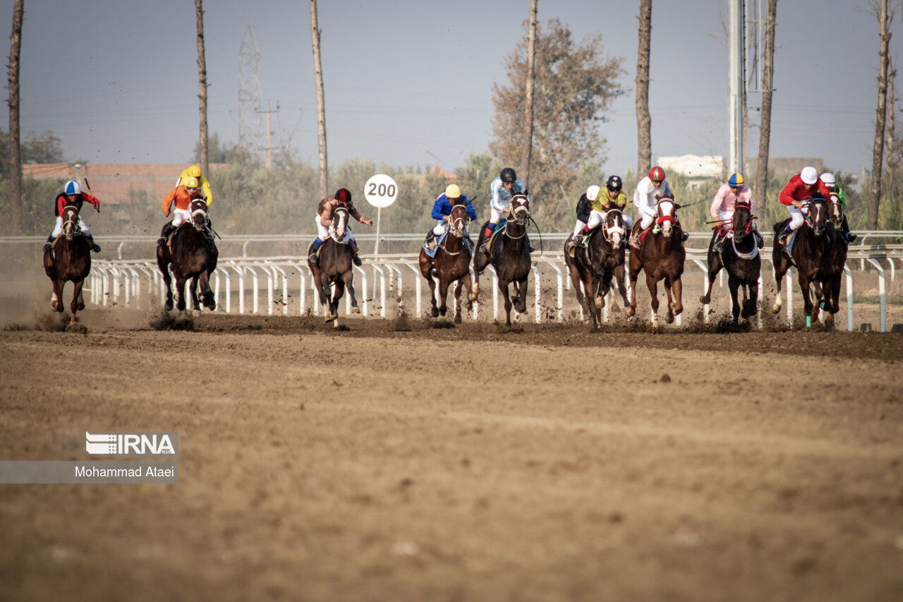 بزرگترین مجموعه اسبدوانی ایران در گنبد کاووس