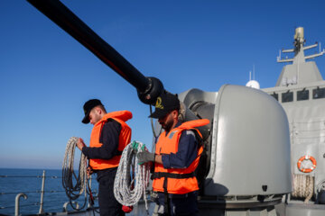 ناوشکن تمام ایرانی «دیلمان»