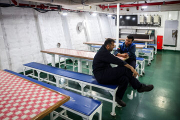 ناوشکن تمام ایرانی «دیلمان»