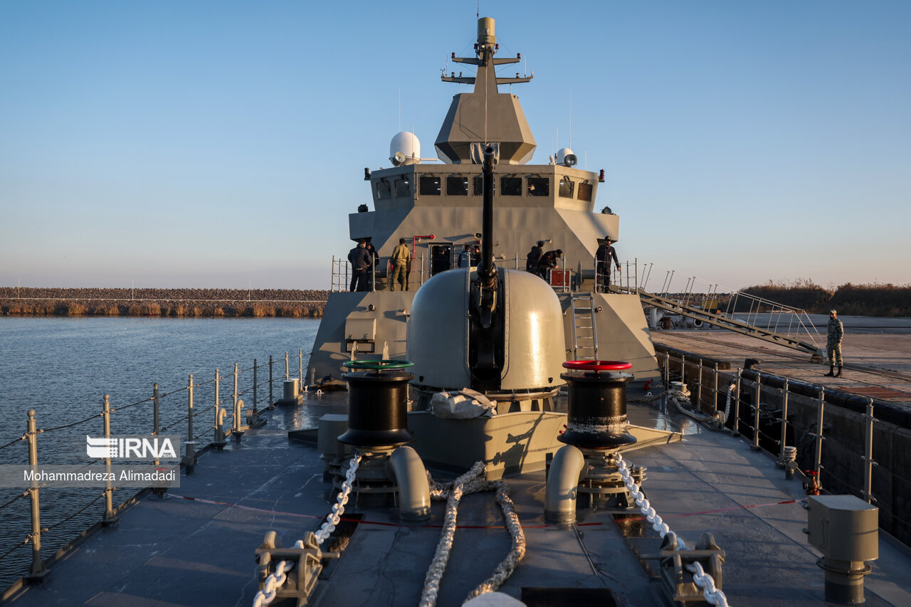 ناوشکن تمام ایرانی «دیلمان»