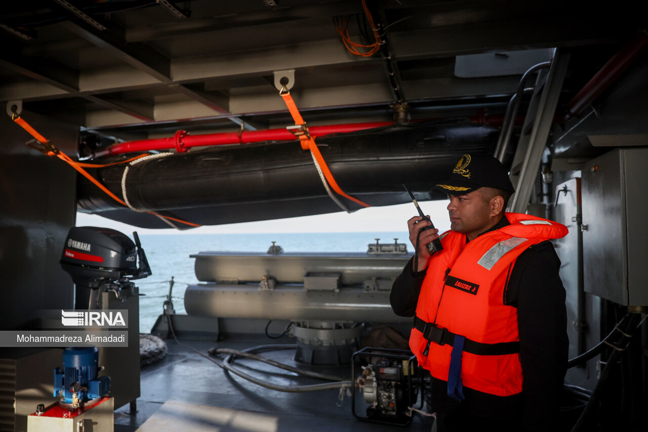 ناوشکن تمام ایرانی «دیلمان»