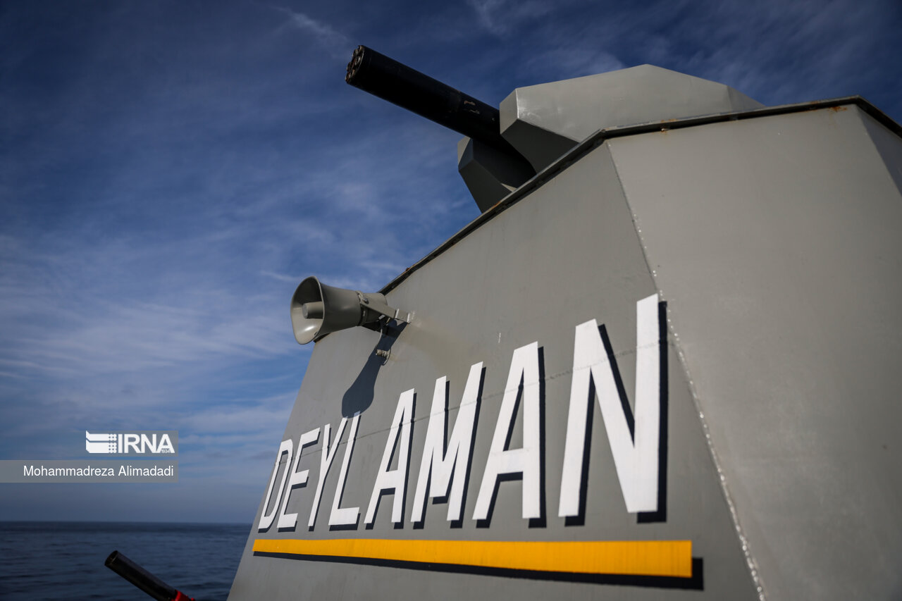 ناوشکن تمام ایرانی «دیلمان»