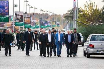 La voiture du martyr atomiste iranien Fakhrizadeh visée par attaque terroriste exposée au public ce mercredi 29 novembre 2023