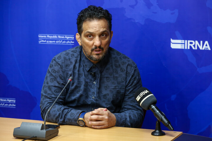 تلنگر به مدیران غیر «اصولی» در روز دلتنگی مرد پرتغالی برای تراکتوریها