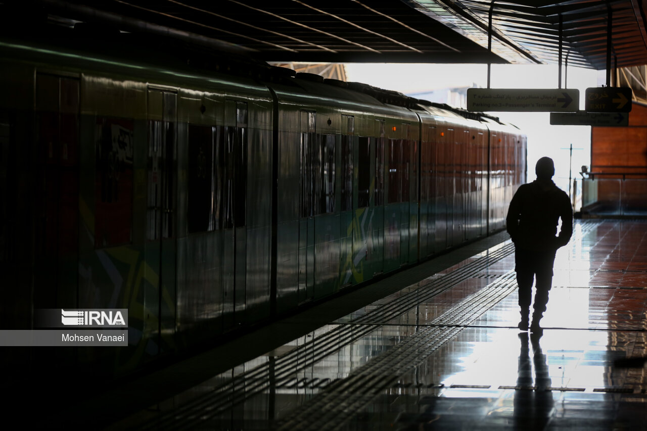 استاندار تهران : مترو پرند قابلیت جابجایی روزانه ۱۳ تا ۱۵ هزار نفر را دارد